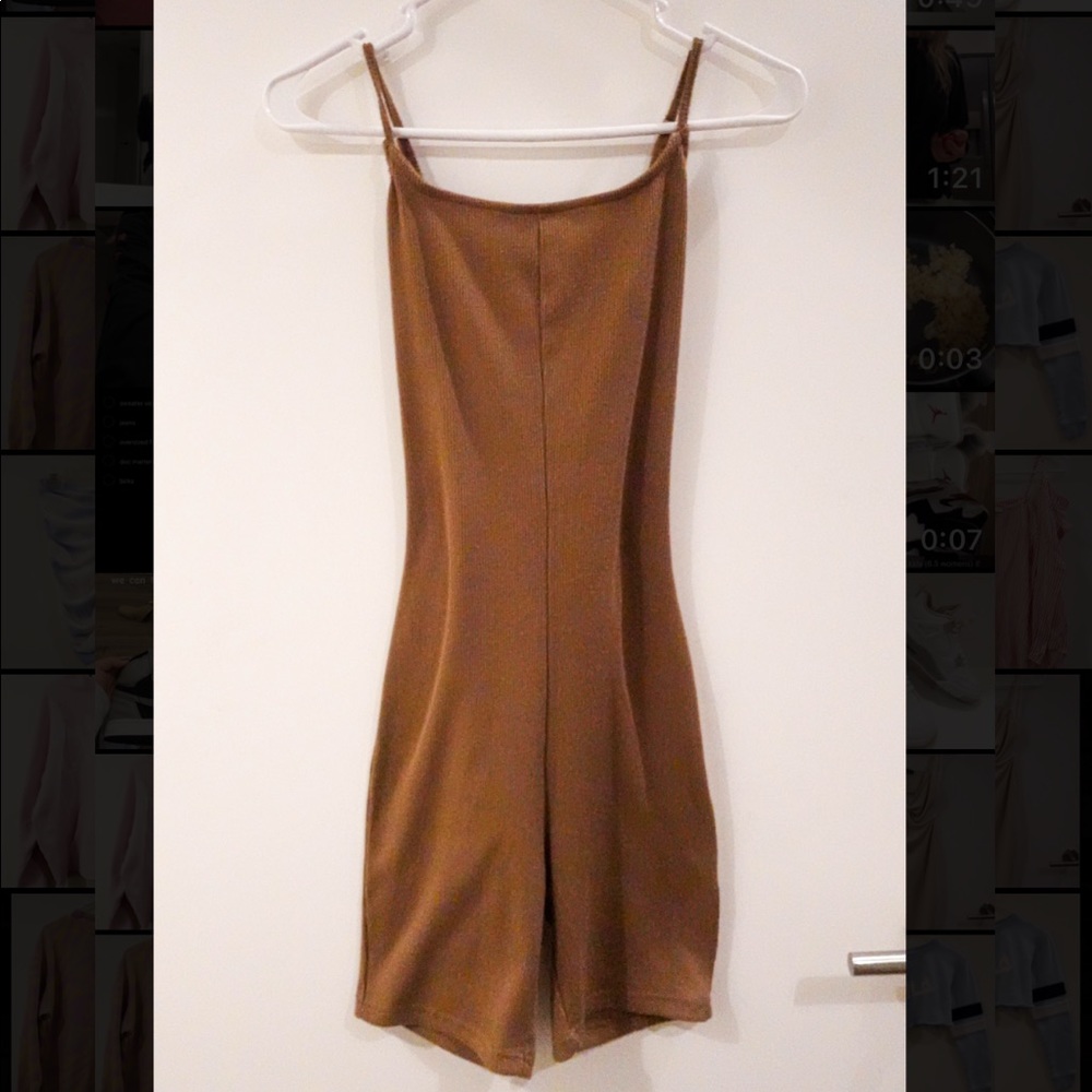 Ribbed Playsuit/Romper